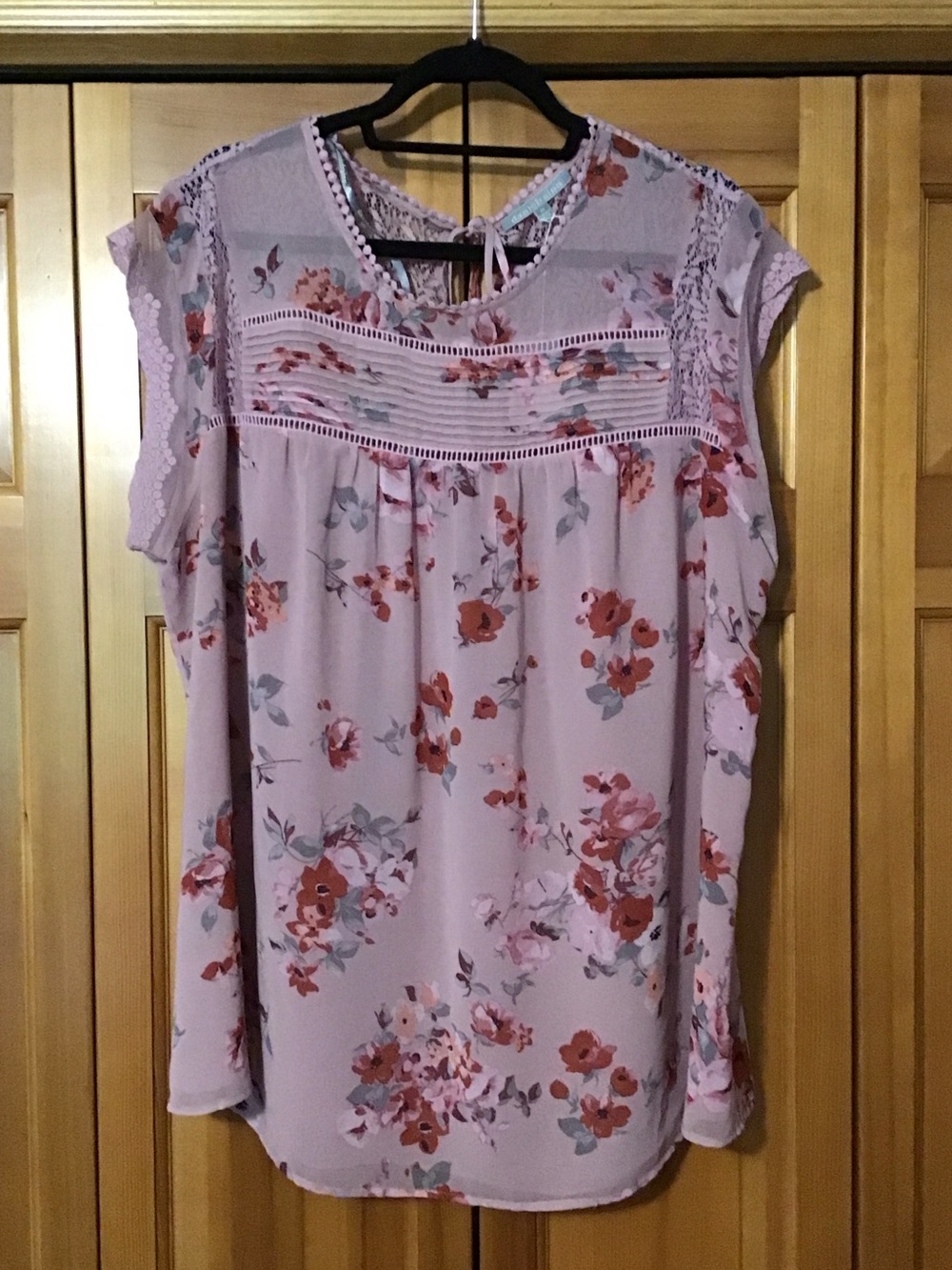 Daniel Rainn Dusty Rose Floral Lace-Yoke Cap-Sleeve Blouse